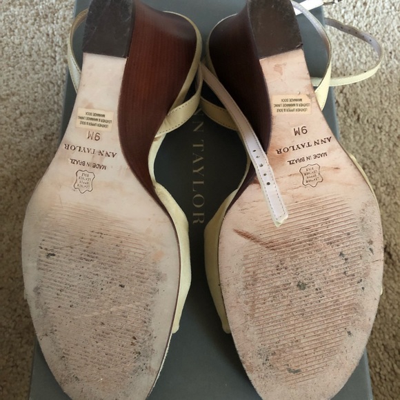 Ann Taylor suede/leather wood wedge heel Sz 9m - Picture 4 of 5